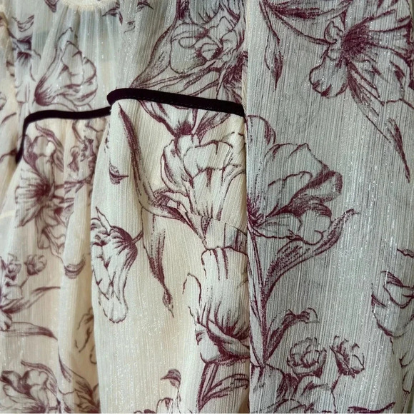 Monteau Semi Sheer Floral Shimmer Blouse Size Small - Picture 5 of 6